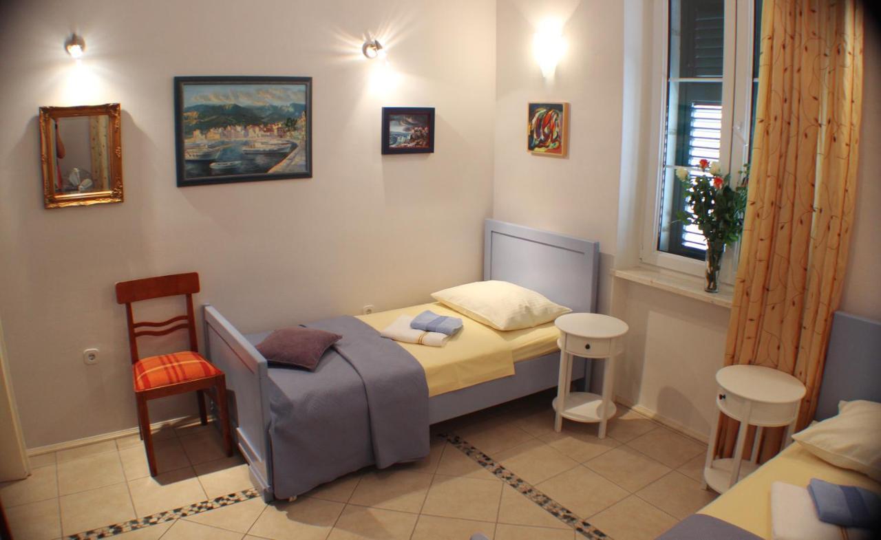 Adagio Theatre Apartment Split Bagian luar foto