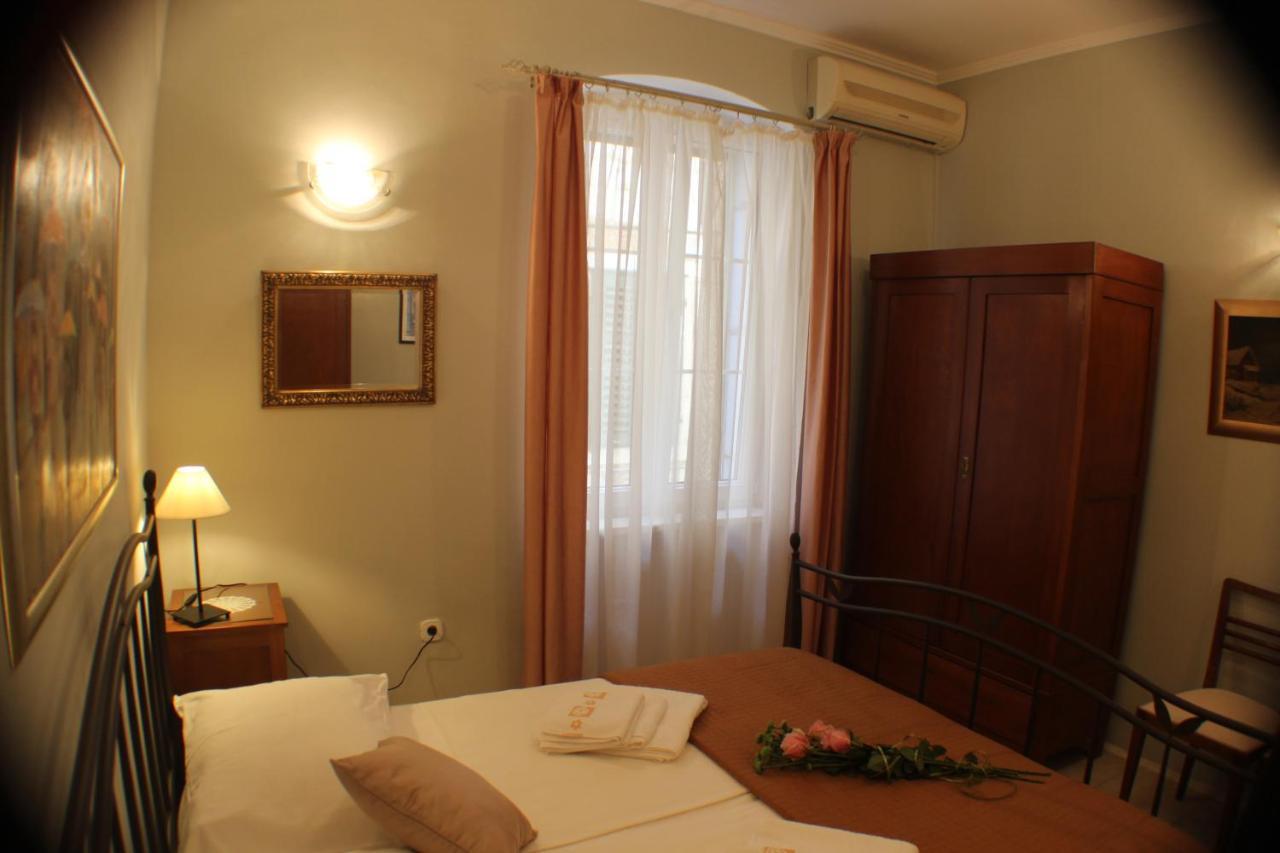 Adagio Theatre Apartment Split Bagian luar foto