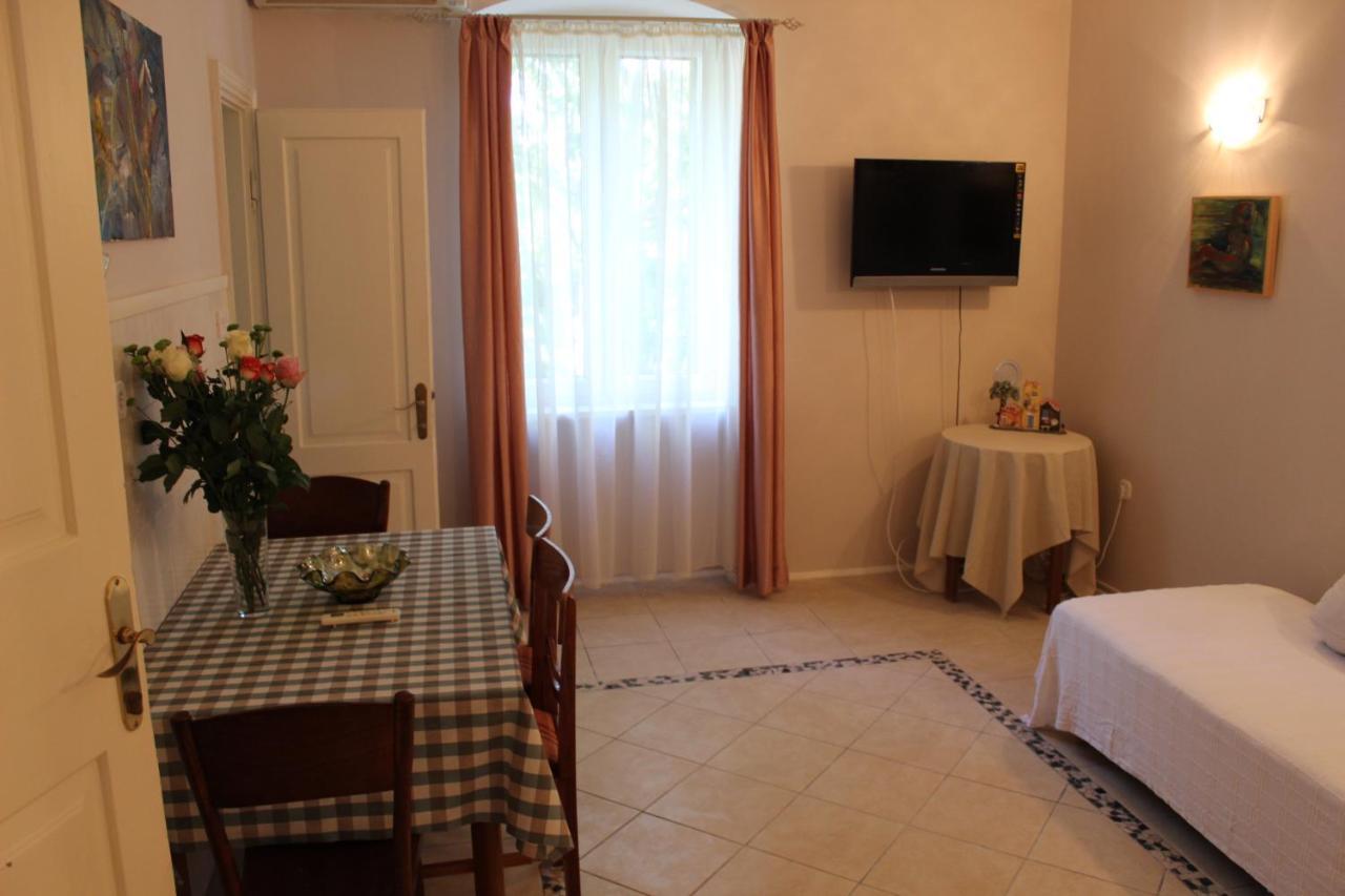 Adagio Theatre Apartment Split Bagian luar foto