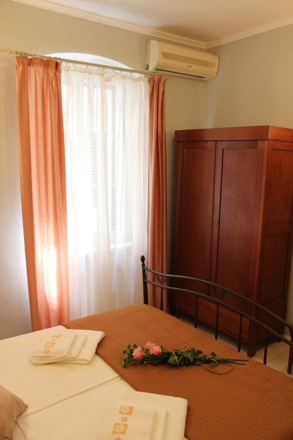 Adagio Theatre Apartment Split Bagian luar foto